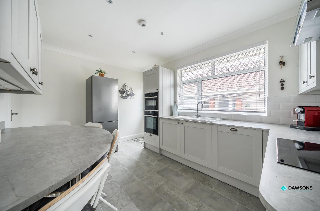 Moorland Avenue, Newton, Swansea, SA3 4UA